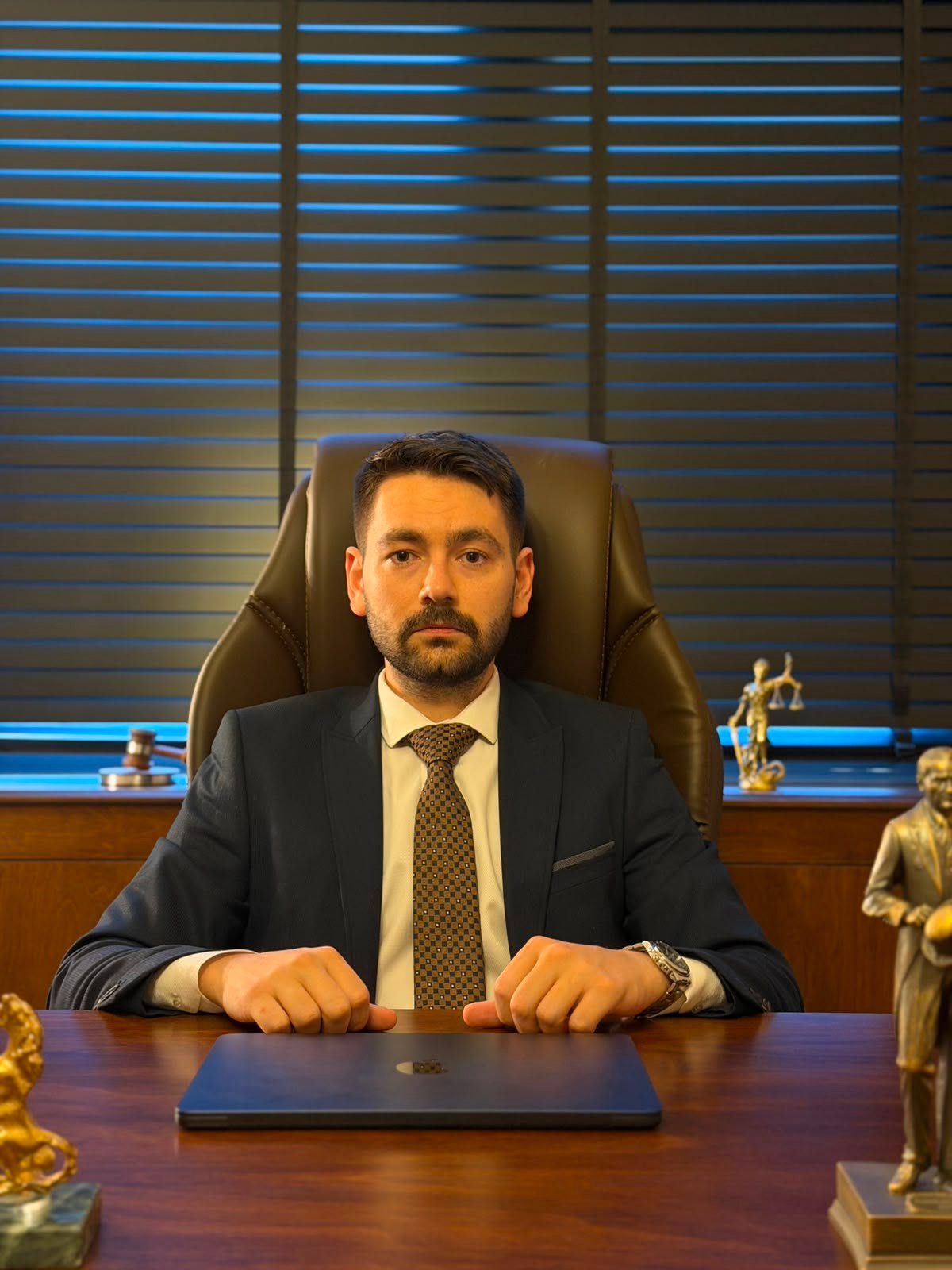 /izmir-bosanma-avukati/